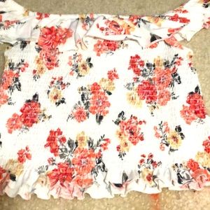 Floral Off the shoulder shirt